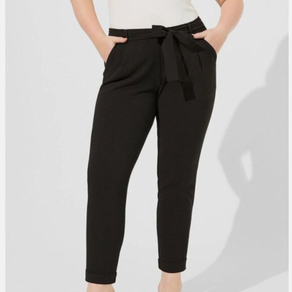 Studio by Torrid Relaxed Taper Pull On Black Lightweight Pant Torrid Size 2 - Picture 1 of 8